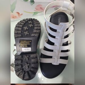 Torrid chunky sandal size 7.5ww white straps black sole
